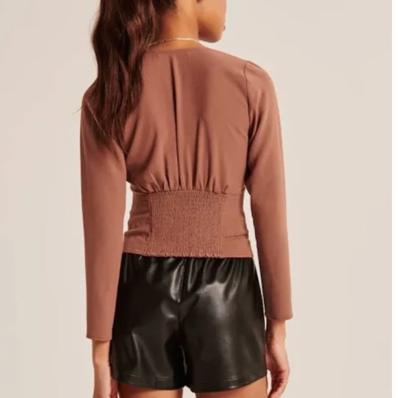 Abercrombie Long Sleeve Deep V Top Brown - Picture 3 of 7